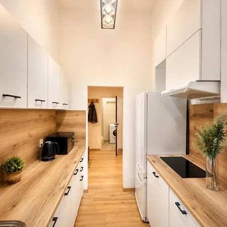Brand New Luxury Heart Of Прага